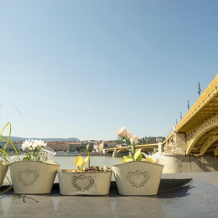 Unique Studio At The Danube With Aircon Будапеща Екстериор снимка