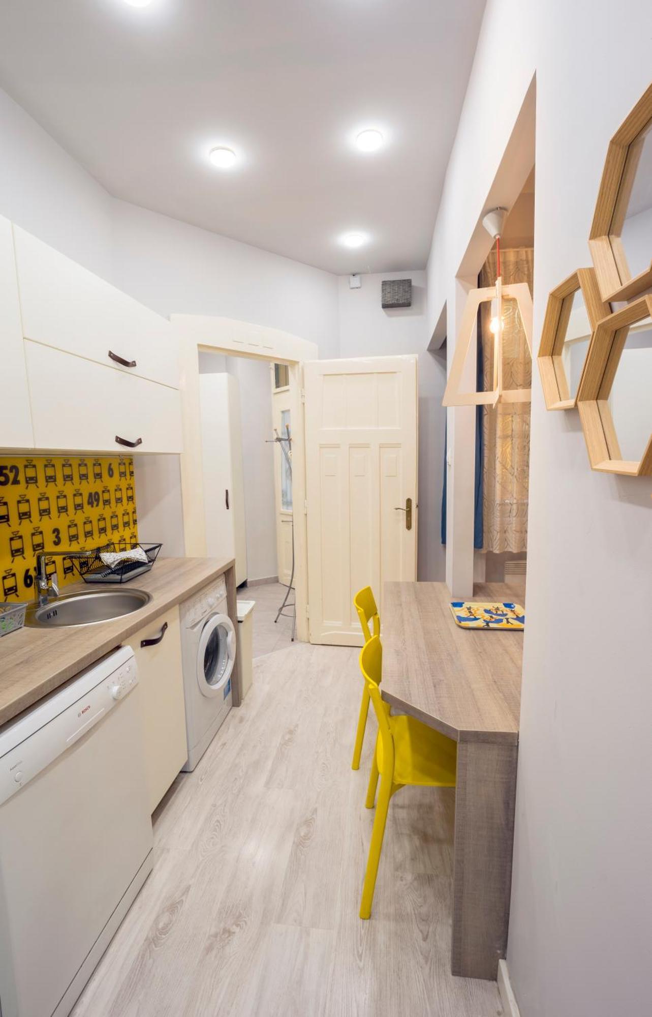Unique Studio At The Danube With Aircon Будапеща Екстериор снимка